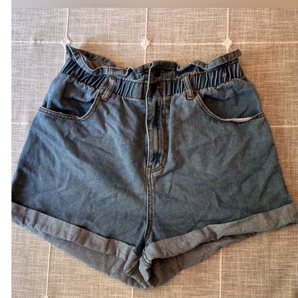 Forever 21 Paperbag Denim Shorts Women Large Blue Cuffed High Waist Boho Indie